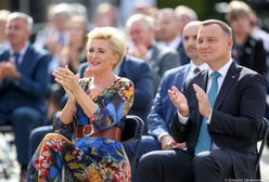 Agata Kornhauser-Duda w kolorowej sukni. Po raz kolejny zastosowała trik Melanii Trump