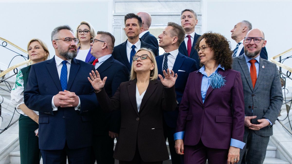 Członkowie nowego klubu Centrum