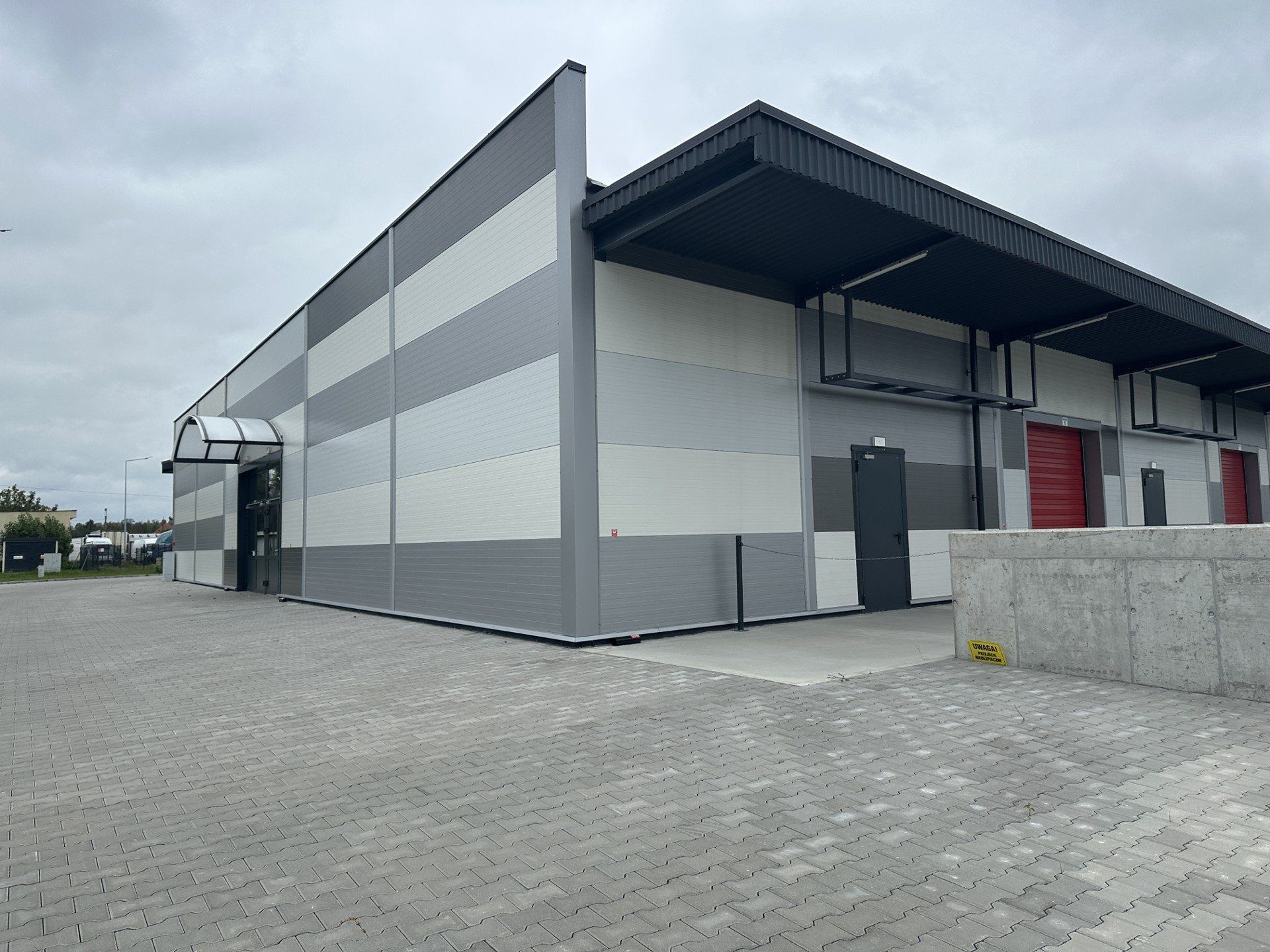 Na początku listopada ruszyć ma handel w nowej hali targowej w Grudziądzu.  Obiekt gotowy jest od lutego 