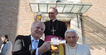 Benedykt XVI ma powody do świętowania