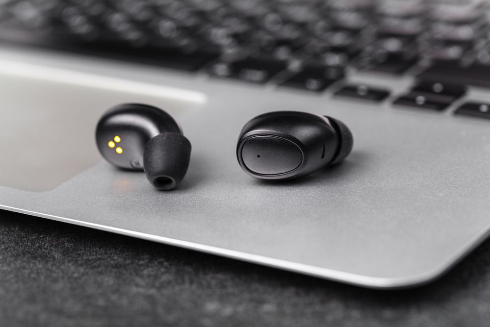 Prawdziwie bezprzewodowe słuchawki to gratka dla każdego fana technologii