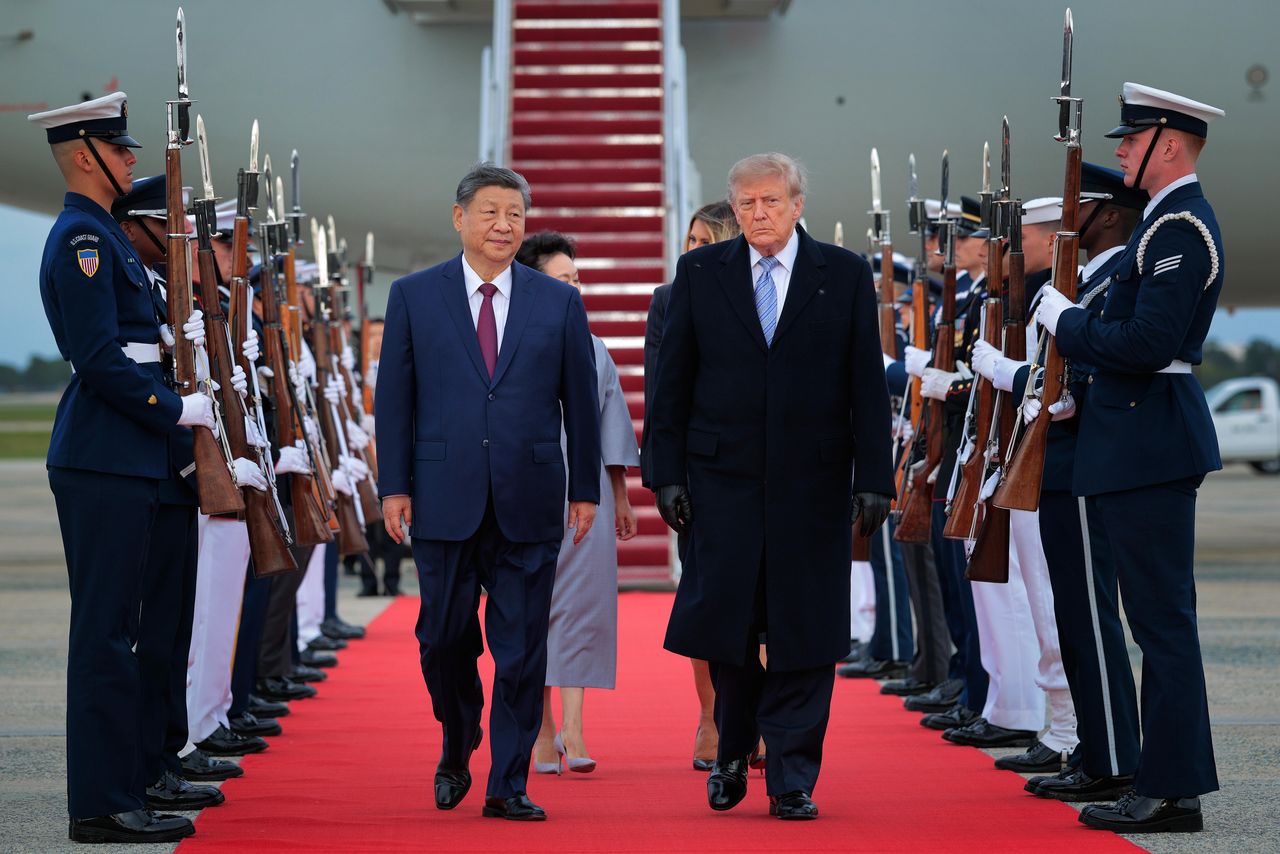 Trump złamał wszelkie konwenanse. Tak potraktował Xi Jinpinga.