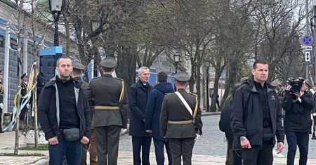 NATO potwierdziło. O wizycie w Kijowie piszą na całym świecie