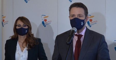 Warszawa. Samorząd szykuje się do akcji szczepionkowej. Jest wiele wątpliwości