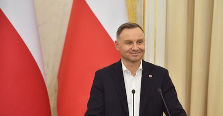Prezydent tłumaczy się z decyzji sprzed dziewięciu lat. "Prosiłem, żeby tego nie robić"