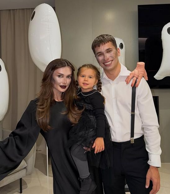 Wersow z Frizem i Mają