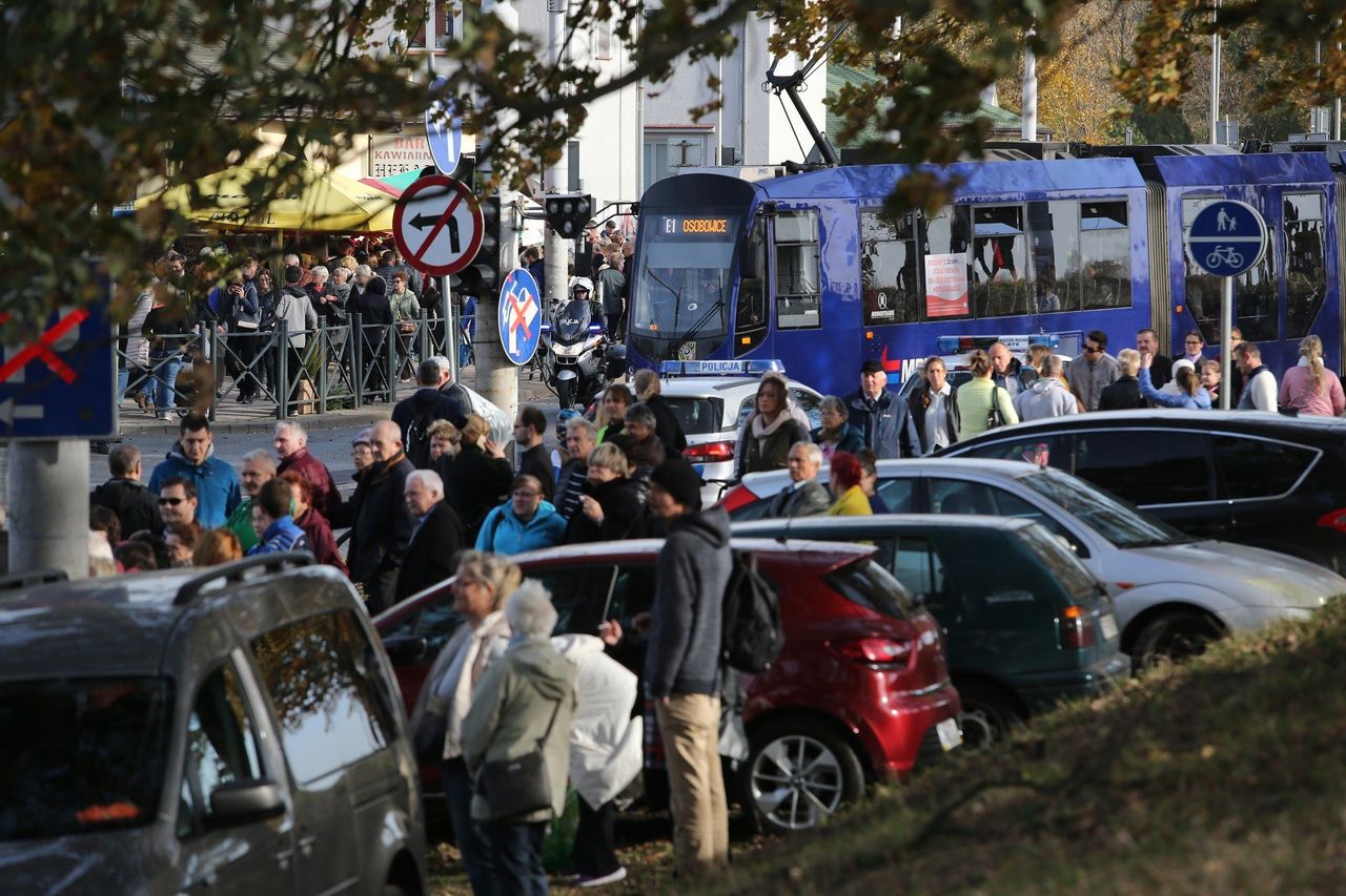 Wrocław: Wszystkich Świętych. Duże zmiany w ruchu przy cmentarzach
