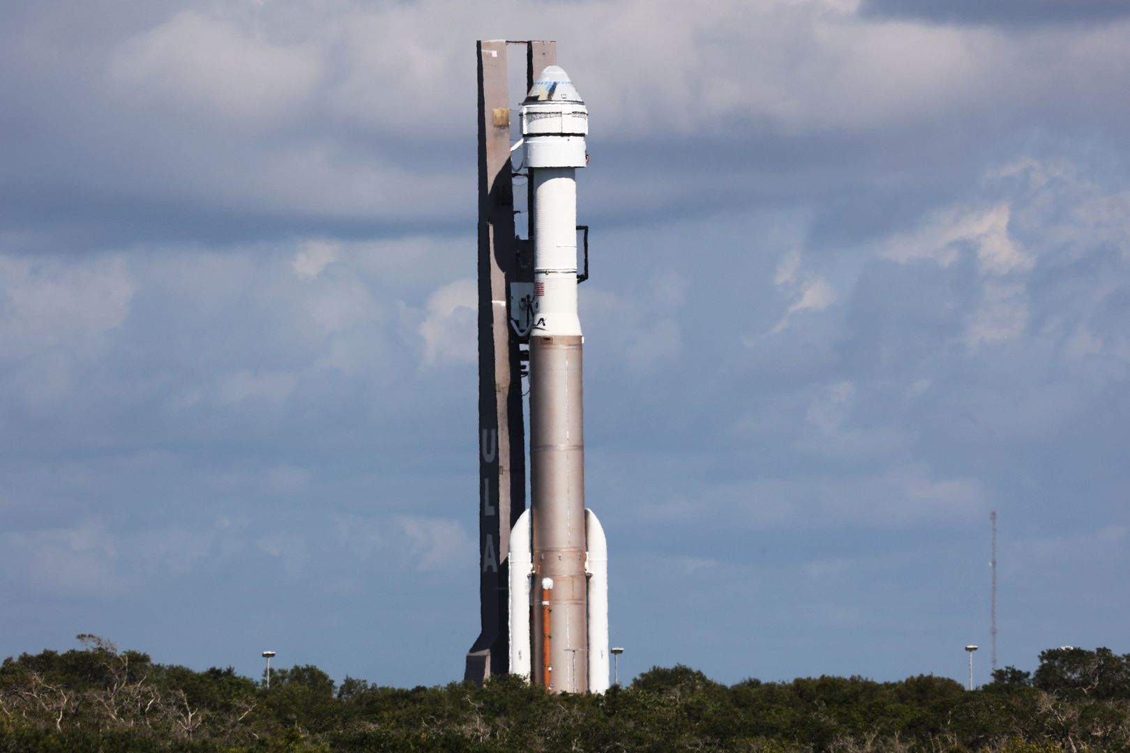 Starliner rolls out of the Vertical Integration Facility at the Cape Canaveral Space Force Station Space Launch Complex 41, on Saturday, May 4, 2024. (Ricardo Ramirez Buxeda/Orlando Sentinel/Tribune News Service via Getty Images)