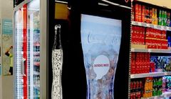„Napojowskazy” prowadzą w sklepach Carrefour do stoisk z Coca-Colą