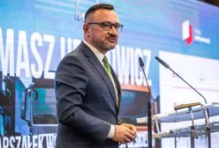 Urynowicz: PiS uprawia parodię samorządności. Z każdą rzeczą lecą do "centrali"
