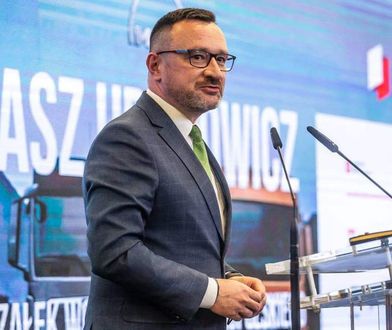 Urynowicz: PiS uprawia parodię samorządności. Z każdą rzeczą lecą do "centrali"