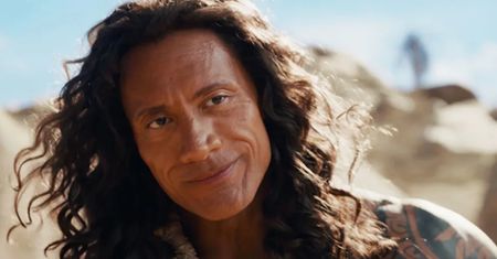 Internet nie miał litości dla peruki Dwayne'a Johnsona. Aktor w końcu odpowiedział