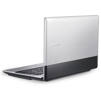 Samsung RV415 - prostota i elegancja 4
