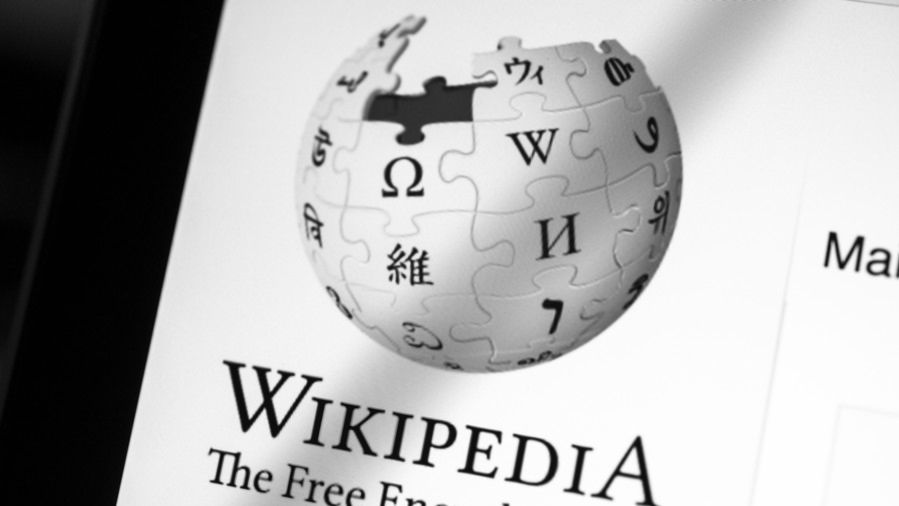 Rozchodniaczek: Wikipedia się zamyka, Siri wtrąca się w obrady polityków...