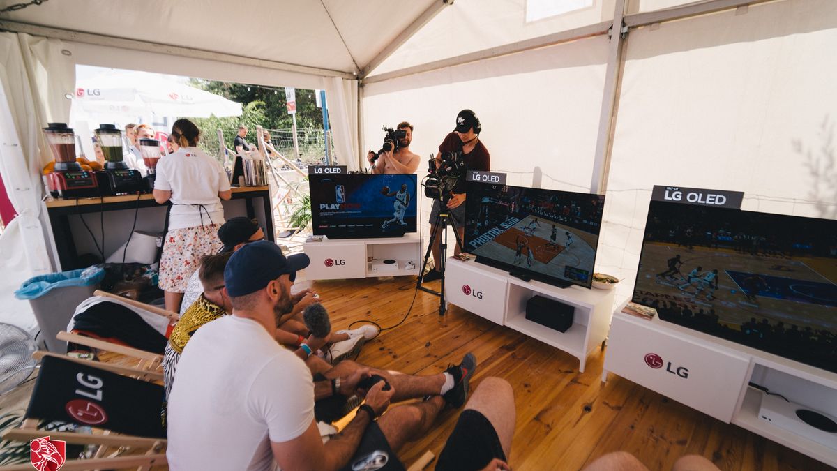 Wakacyjne granie z LG