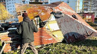 Zielona Góra: Kiosk ruchu na dużym osiedlu rozebrany na części