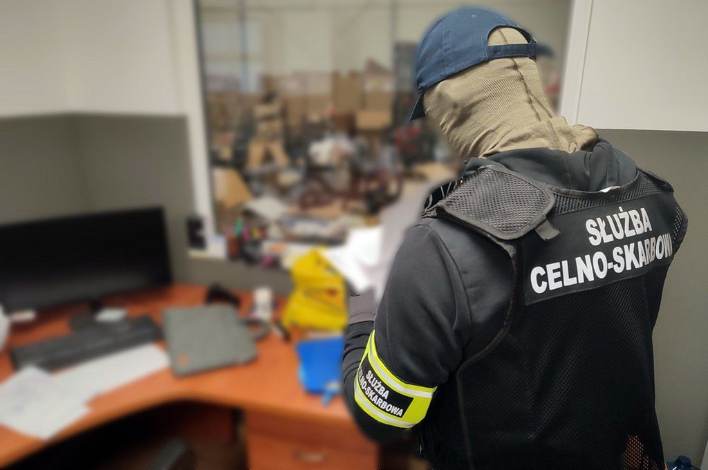 Nielegalny handel rowerami i hulajnogami elektrycznymi rozbity. Straty Skarbu Państwa sięgają 168 mln zł!