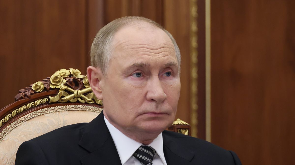 Russia President Vladimir Putin meets with Acting Head of the Komi Republic Rostislav Goldshtein at the Kremlin in Moscow, Russia, 19 August 2025. EPA/VYACHESLAV PROKOFYEV / SPUTNIK / KREMLIN POOL MANDATORY CREDIT Dostawca: PAP/EPA.