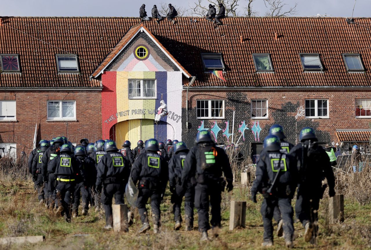 Niemcy. Starcia aktywistów z policją