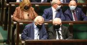 PiS chce zajrzeć Polakom pod kołdrę? Projekt budzi kontrowersje. "Nowe stołki"