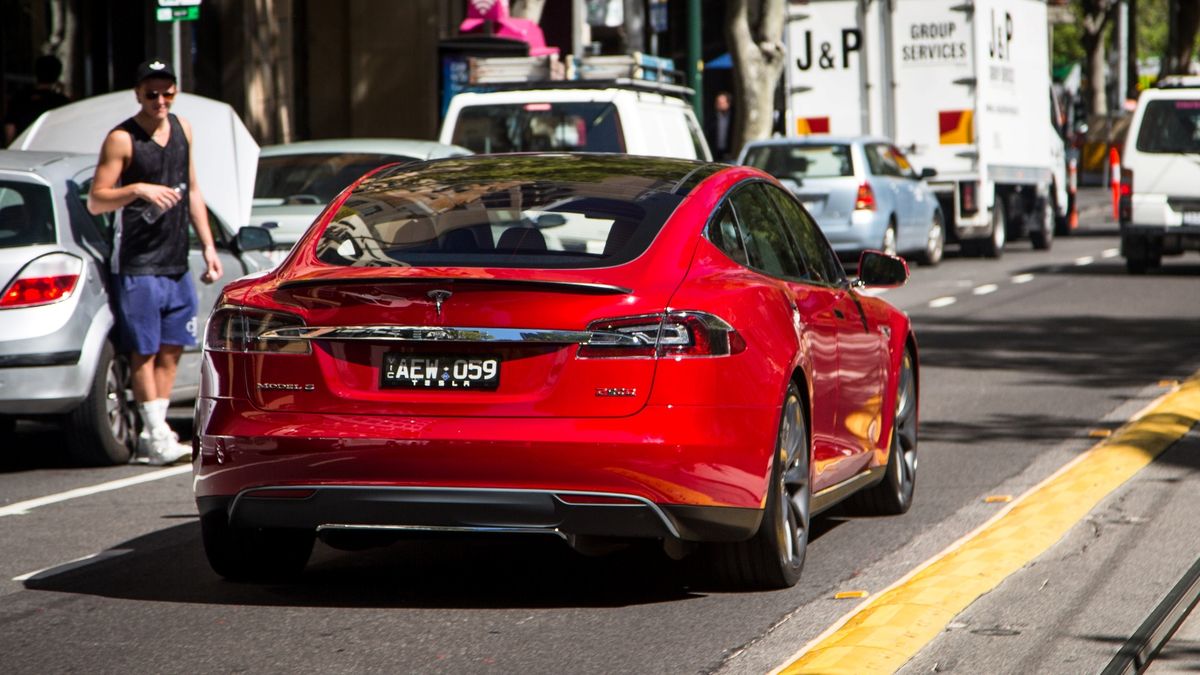 Tesla jako autonomiczna taksówka zarabiająca dla właściciela