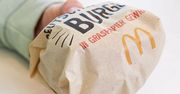 McDonald's stawia na ekologię. Sprzedaje burgery w opakowaniach z trawy
