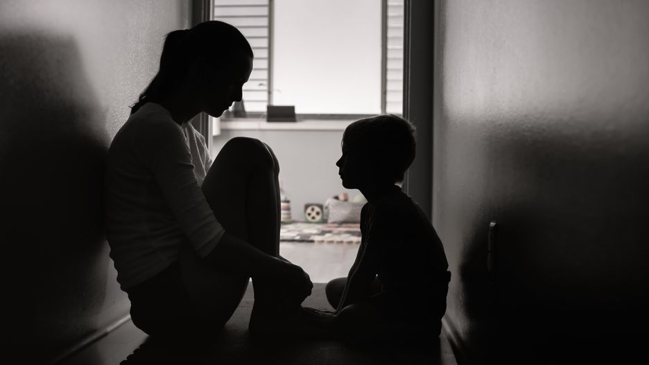 Ukraińskie kobiety i dzieci mierzą się z okropnymi wydarzeniami - zdjęcie poglądowe
