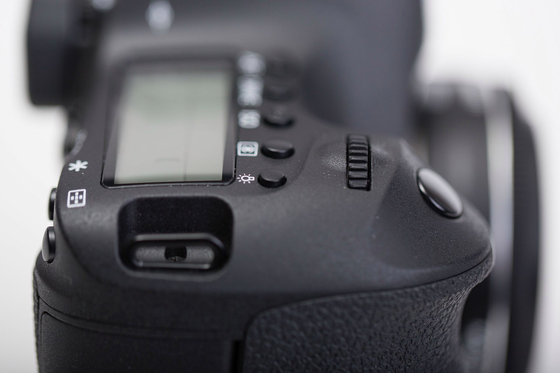 Canon EOS 6D - test budżetowej lustrzanki z pełną klatką i Wi-Fi 8