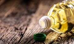 Olej, oliwa, smalec. Na czym najzdrowiej smażyć?