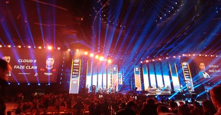 IEM2018: jak wyglądały początki Intela jako sponsora imprez eSportowych? Konkurs!