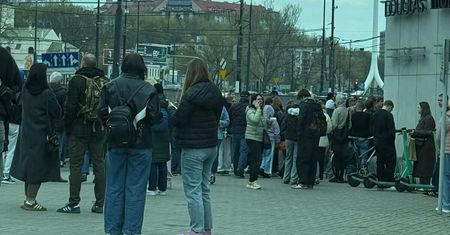 Koniec ewakuacji VIVO! Lublin. Galeria otwarta, policja sprawdziła porzuconą torbę