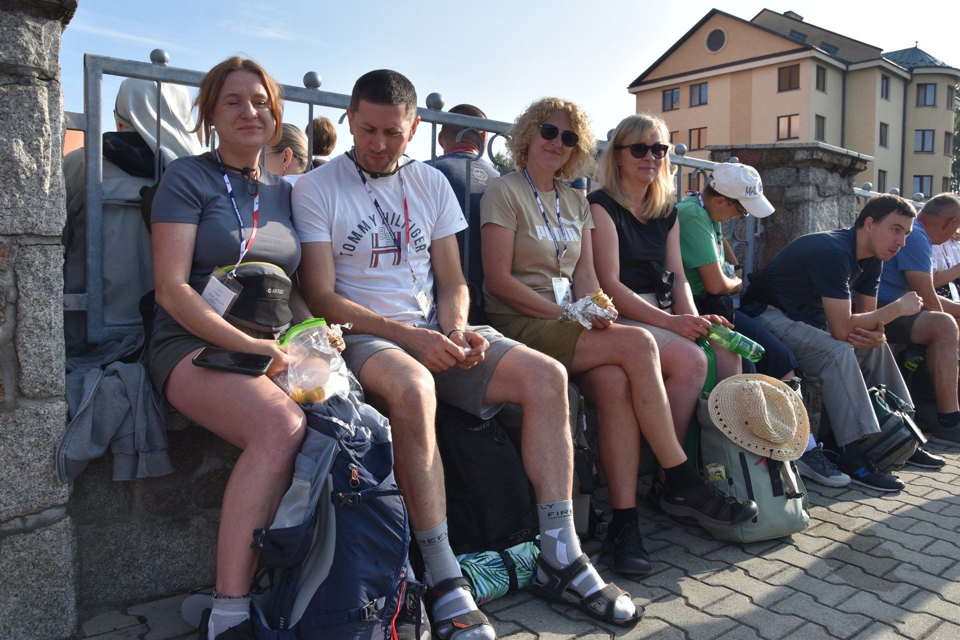 Wyjście Pieszej Pielgrzymki Tarnowskiej na Jasną Górę odbyło się po mszy św. przy kościele bł. Karoliny w Tarnowie. Pątnicy wyruszyli w ponad 20 grupach