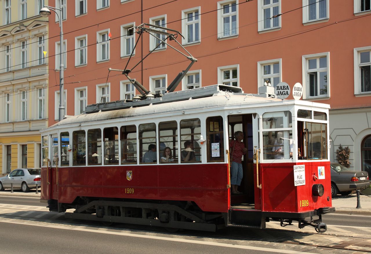 Wrocław: Nocna frajda nie tylko dla dzieci. Przejedź się zabytkowym tramwajem. Bezpłatnie