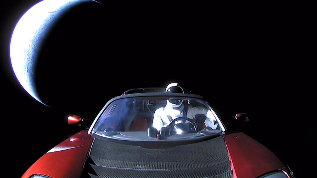 Tesla Roadster w kosmosie