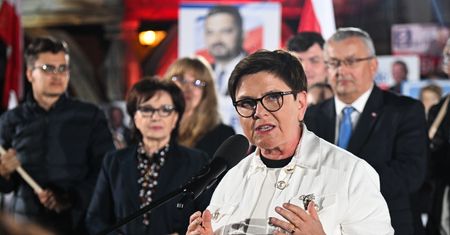 Zareagował na wpis Szydło. "Czemu pani bezczelnie kłamie?"