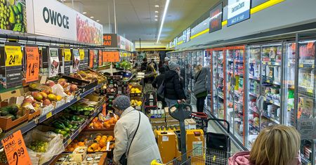 Zakaz handlu w Wigilię. Polacy powiedzieli, kiedy chcą robić zakupy