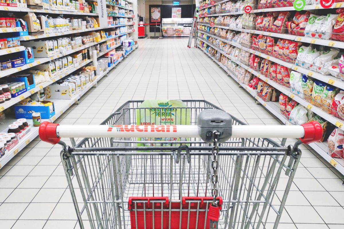 Auchan wycofuje mąkę. Jest ostrzeżenie