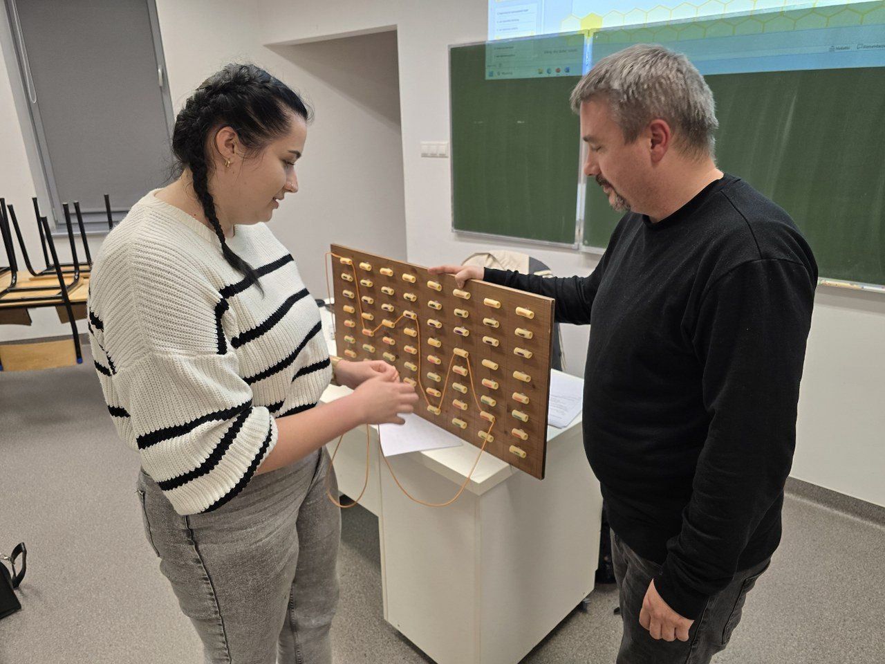 W ANS w Lesznie pedagogikę można studiować pedagogikę w systemie 5-letnim magisterskim lub skorzystać z oferty studiów II stopnia