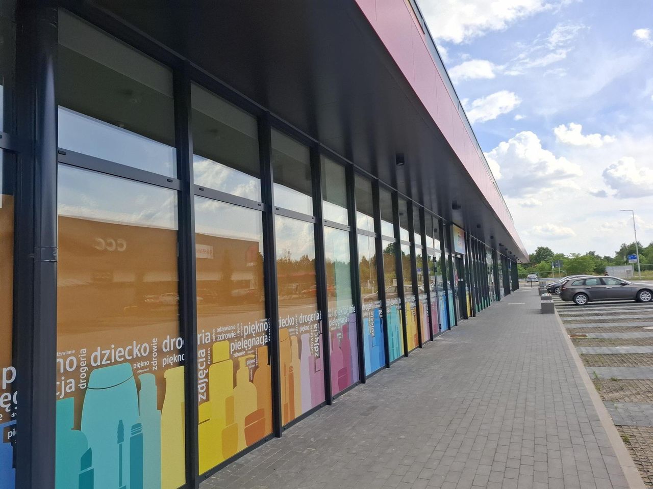 Wrocław: Otwiera się duże centrum handlowe na Maślicach. Jak wygląda nowa część N-Parku? Pierwsze sklepy już działają