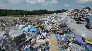 "Wieczorami się duszą". Polska gmina zmaga się ze smrodem