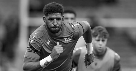 Prysznic zamknięty od środka. 31-letni rugbysta nie żyje