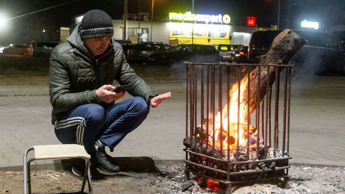W razie zniszczenia infrastruktury telekomunikacyjnej na Ukrainie, Polska i Czechy zapewnią działanie sieci komórkowej