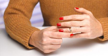 Dlaczego pary z wieloletnim stażem małżeńskim się rozstają? Psycholożka wylicza powody