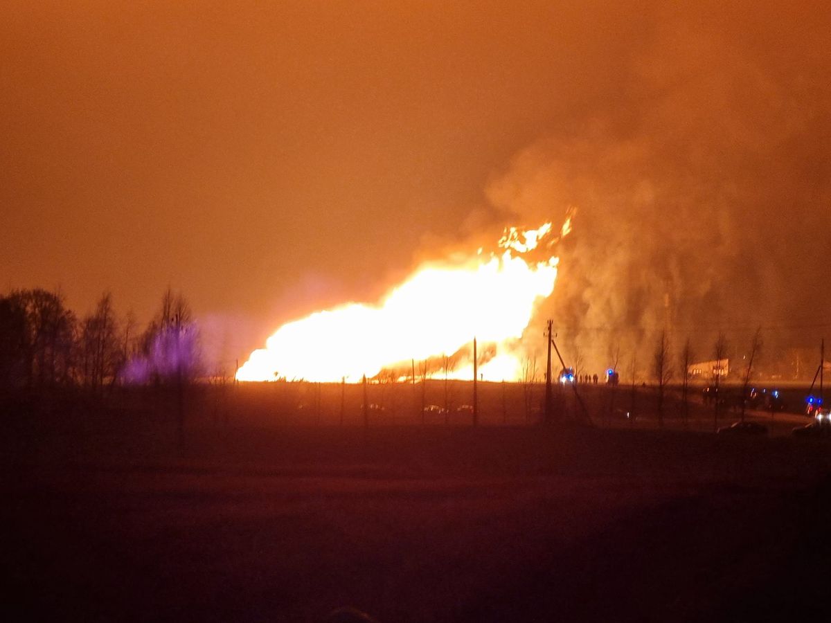 Wybuch gazociągu na Litwie. "Płomienie miały 50 metrów"