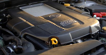 Japońskie diesle: Subaru poszło swoją drogą. Kierowcy szybko pożałowali tej decyzji