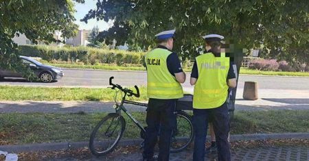 Policjanci z Płocka kontrolowali rowerzystów. Niemal 60 wykroczeń wykrytych przez mundurowych!