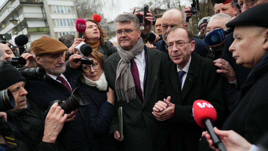 5. posiedzenie Sejmu X kadencji
07.02.2024 Warszawa Sejm 5. posiedzenie Sejmu X kadencji Proba wejscia do Sejmu Mariusza Kaminskiego i Macieja Wasika
 N/z: Antoni Macierewicz, Anna Milczanowska, Maciej Wasik, Mariusz Kaminski, Jan Mosinski, Jaroslaw Kaczynski, prezes PiS
fot. Stach Antkowiak/REPORTER
Stach Antkowiak/REPORTER