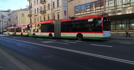 Zmiany w komunikacji miejskiej od soboty 30 października. Sprawdź, których linii dotyczą