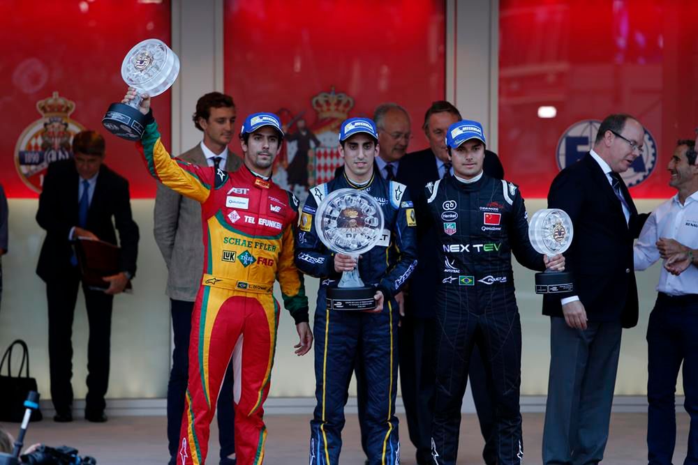 Od lewej: Lucas di Grassi, Seabastien Buemi i Nelson Piquet - faworyci do zdobycia tytułu pierwszego mistrzowskiego w Formule E
