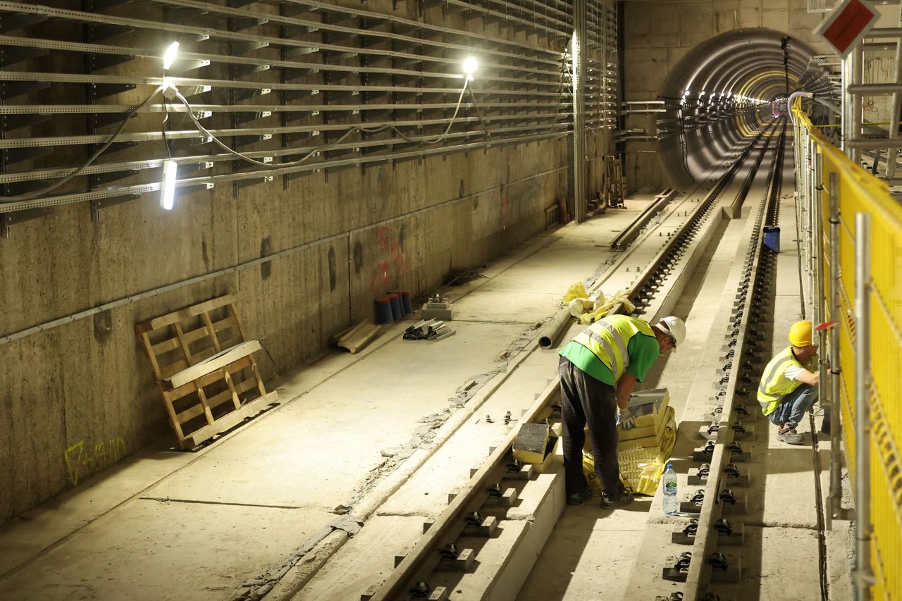 Warszawa. Nowe odcinki metra. Jeszcze trochę cierpliwości